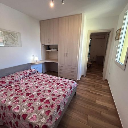 Haus Am See Villa Porto Valtravaglia Ngoại thất bức ảnh